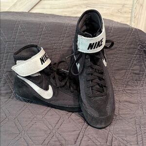 Nike Wrestling Shoes. (Brand New!)